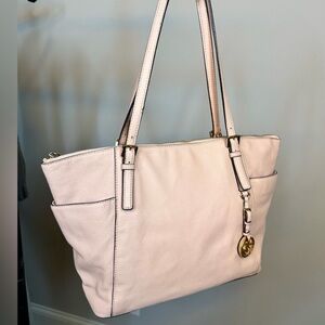 Michael Kors Large Jet Set East West zip top Leather Tote Ballet pale dusty pink